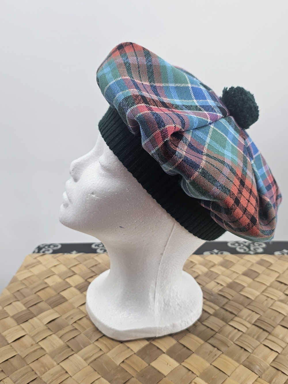 Ingles Buchan Beret - Red/Green 100% Wool Made In Scotland Plaid Hat